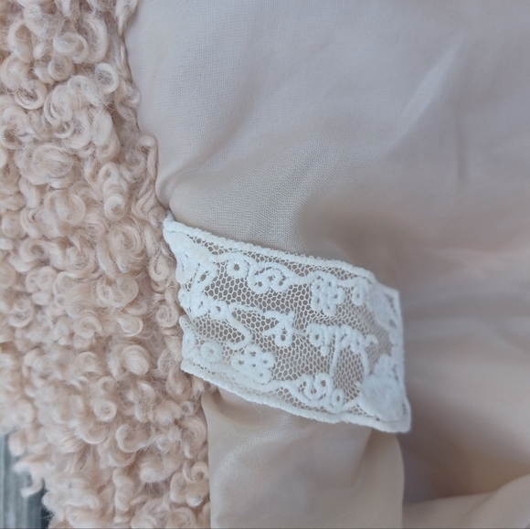 Sadie & Sage Fur Coat - Picture 7 of 10